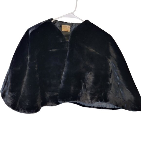 Vintage 70s Black Faux Fur Cape Jacket Women One Size Formal Coat Wrap Winter - Picture 12 of 12